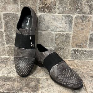 NWOT Oroscuro designer shoes